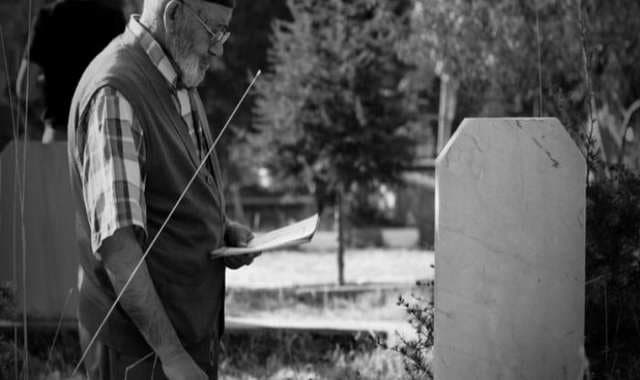 Bana Yardım Et, Kabirde Soruları Nasıl Yanıtlayacağım Dedi