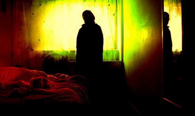 Yakaza Halindeyken Büyük İnsan Şeklinde Bir Nur Bana Yaklaştı